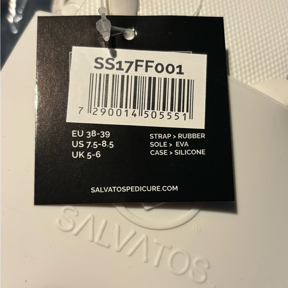 New Salvatos Portable Folding Flip Flop, White or Blue - Picture 13 of 13